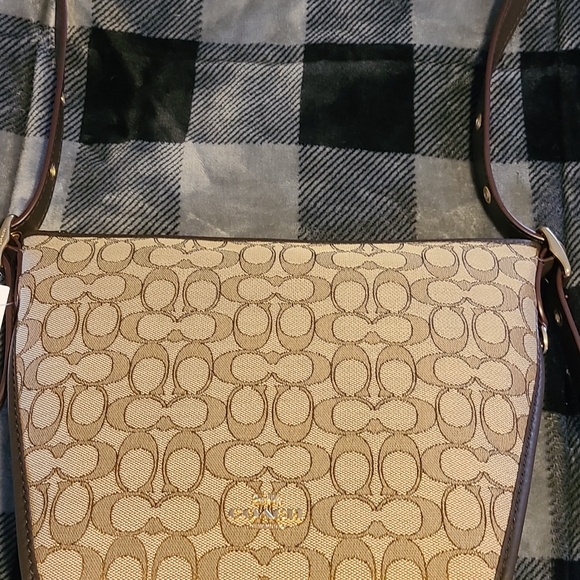 Coach shoulder bag - Picture 2 of 6